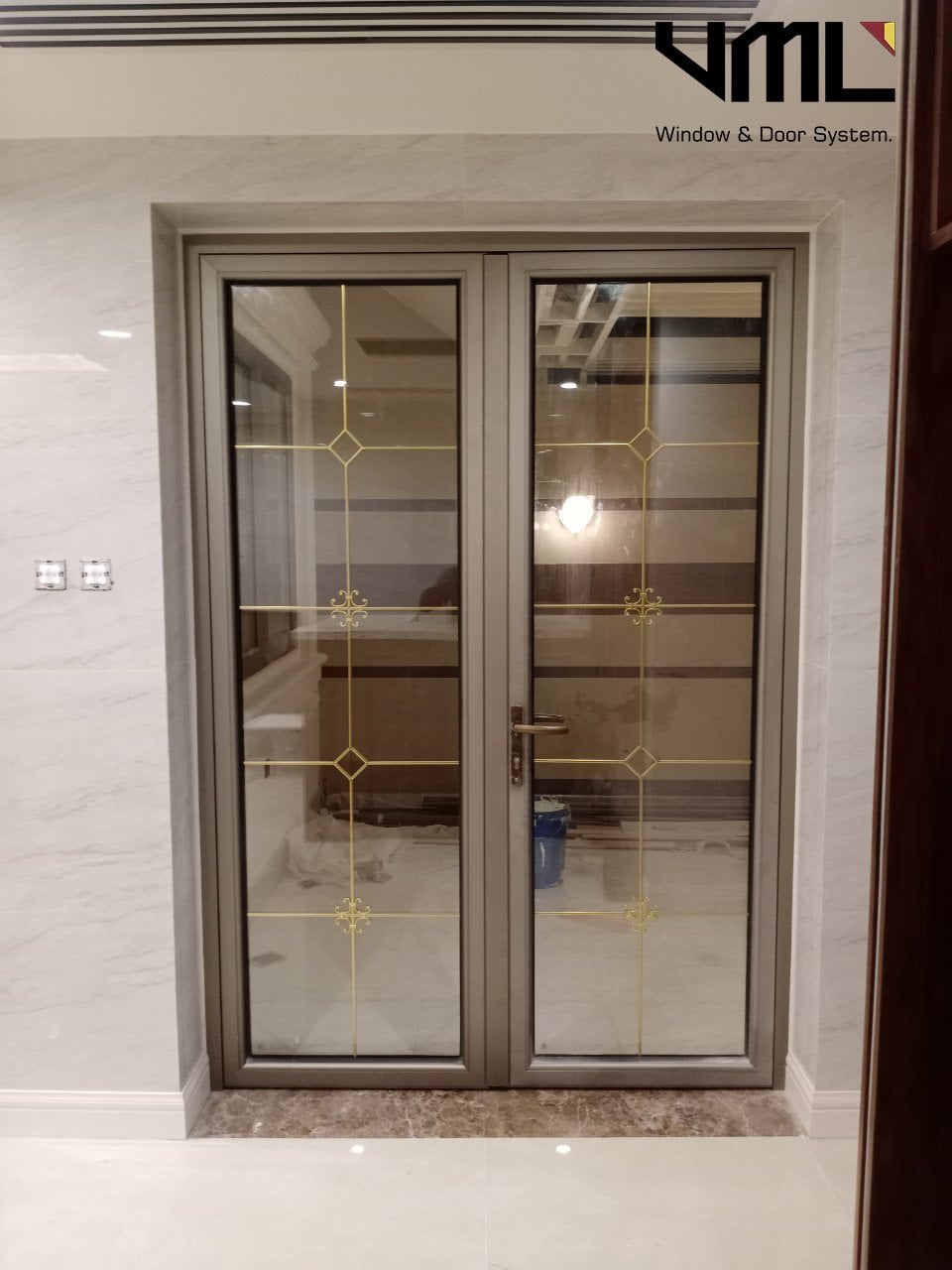 Cửa nhôm 2 cánh mở quay