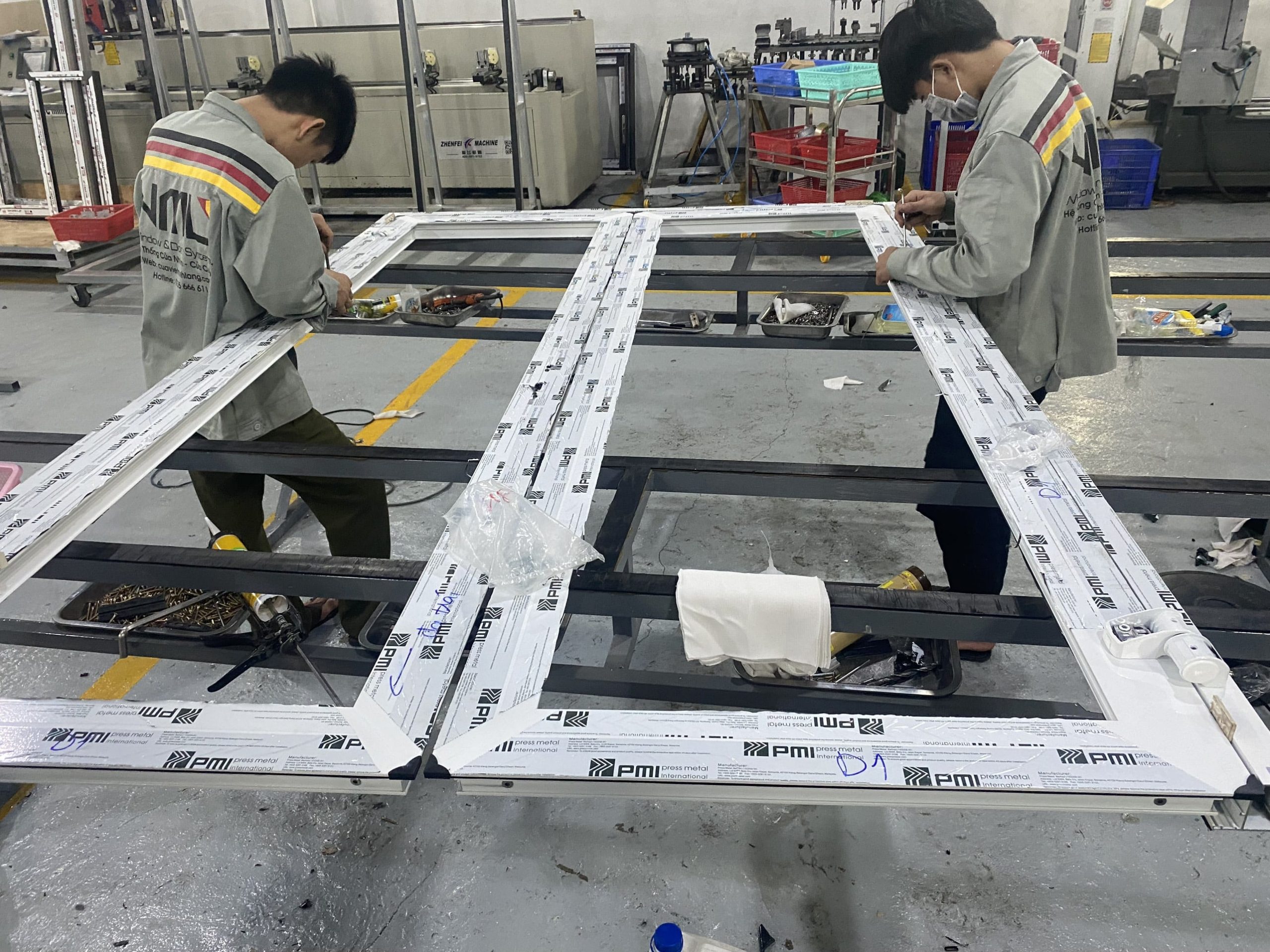 Tổng hợp những mẫu cửa nhôm được ưa chọn năm 2022 18 Cửa nhôm cao cấp PMI
