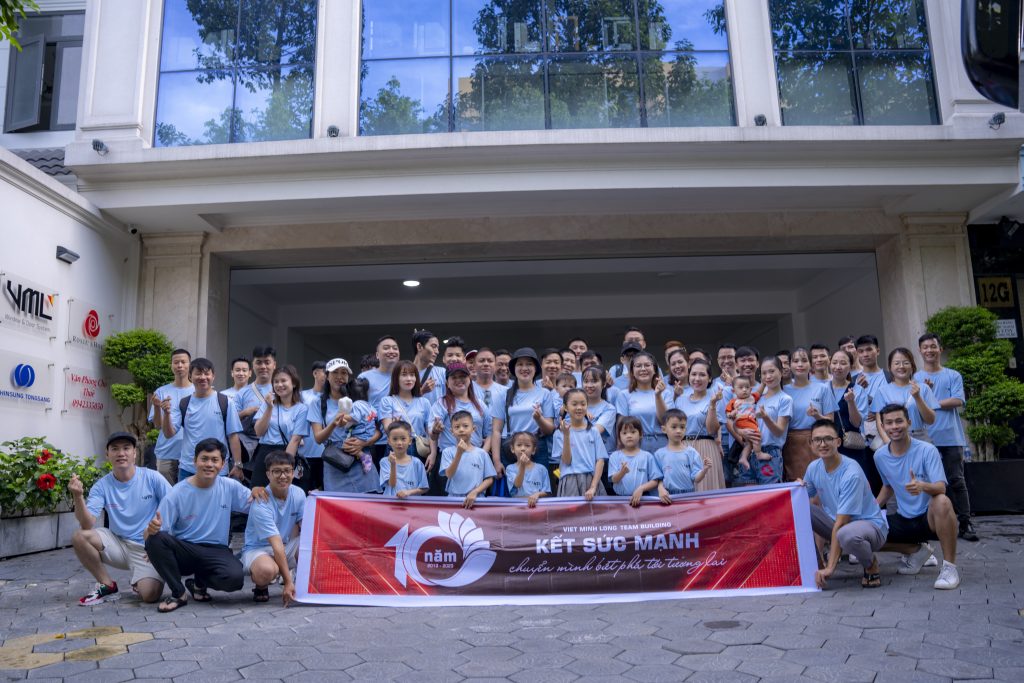 Việt Minh Long team building