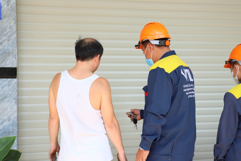 5 LỢI ÍCH BẤT NGỜ KHI KIỂM TRA CỬA CUỐN ĐỊNH KỲ 5 5 LỢI ÍCH BẤT NGỜ KHI KIỂM TRA CỬA CUỐN ĐỊNH KỲ 3