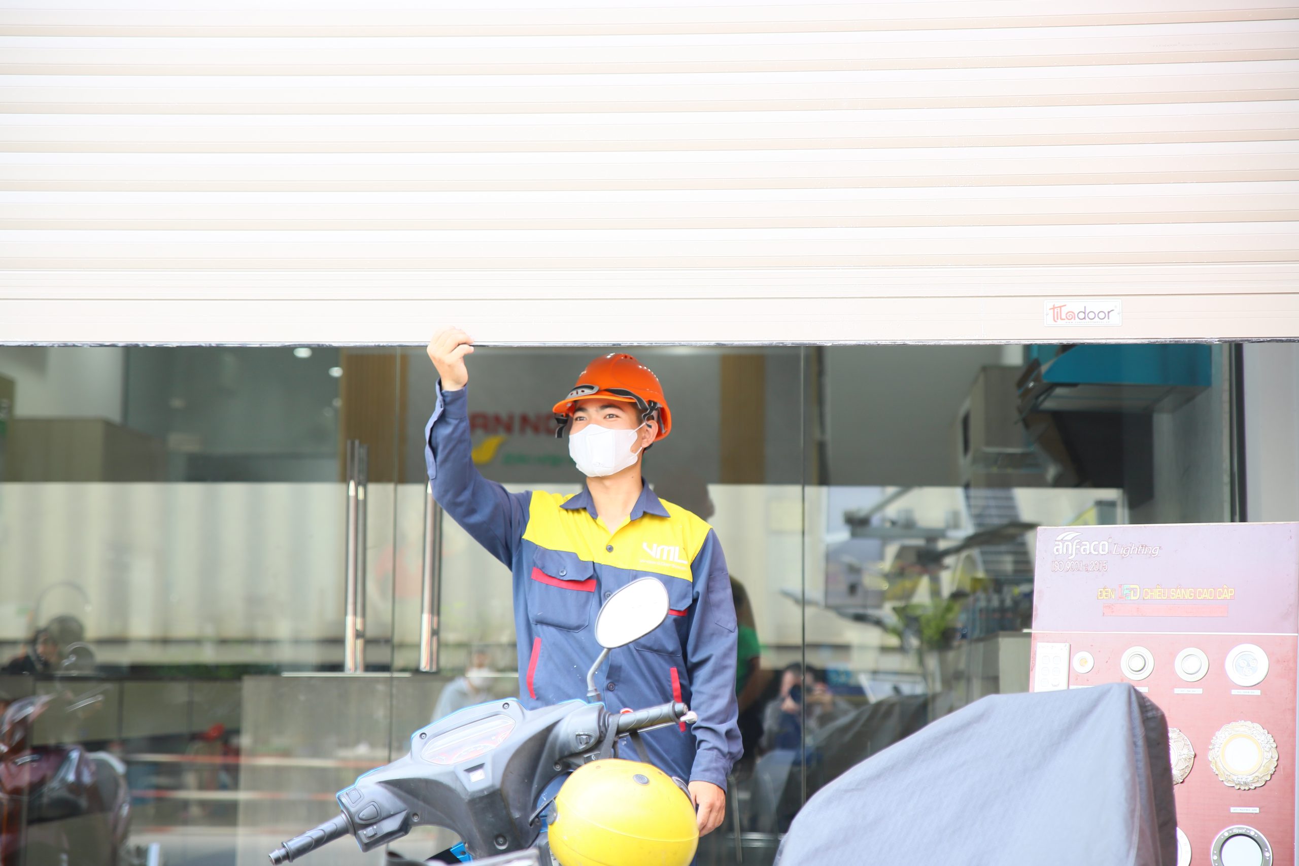 Đơn vị lắp đặt cửa cuốn an toàn