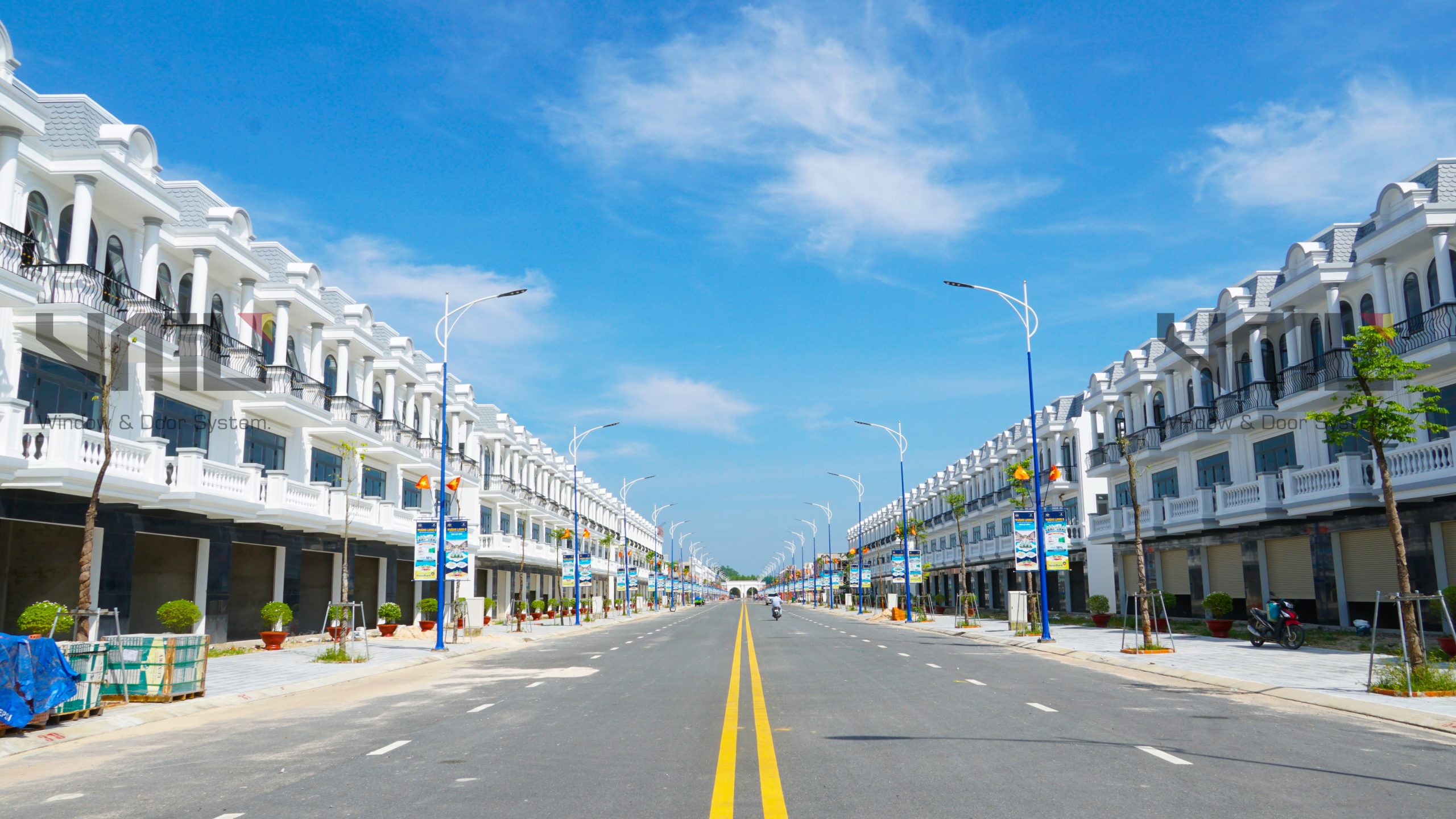 Đơn vị lắp đặt cửa cuốn uy tín 