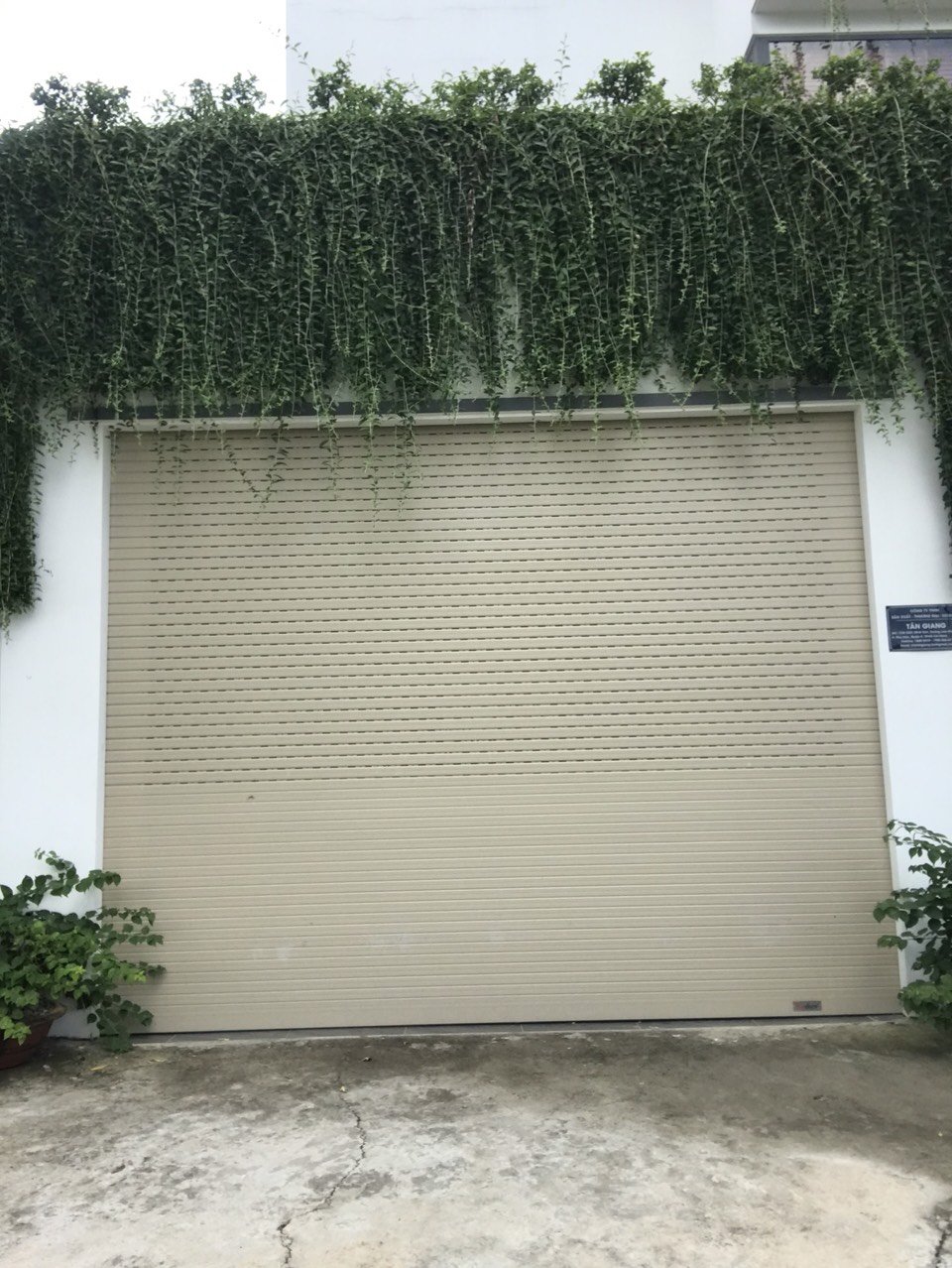 Cửa cuốn nhôm