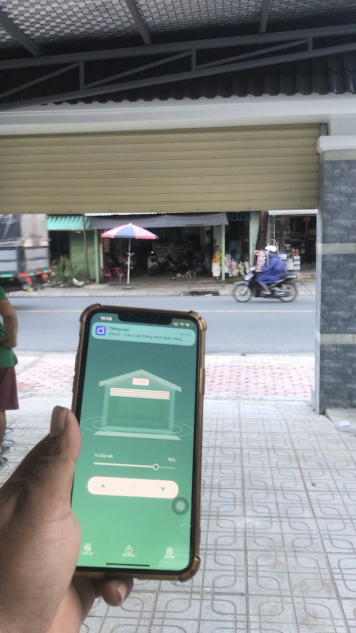 05 LỢI ÍCH KHI SỬ DỤNG CỬA CUỐN VIỆT MINH LONG 6 Cửa cuốn điều khiển bằng điện thoại