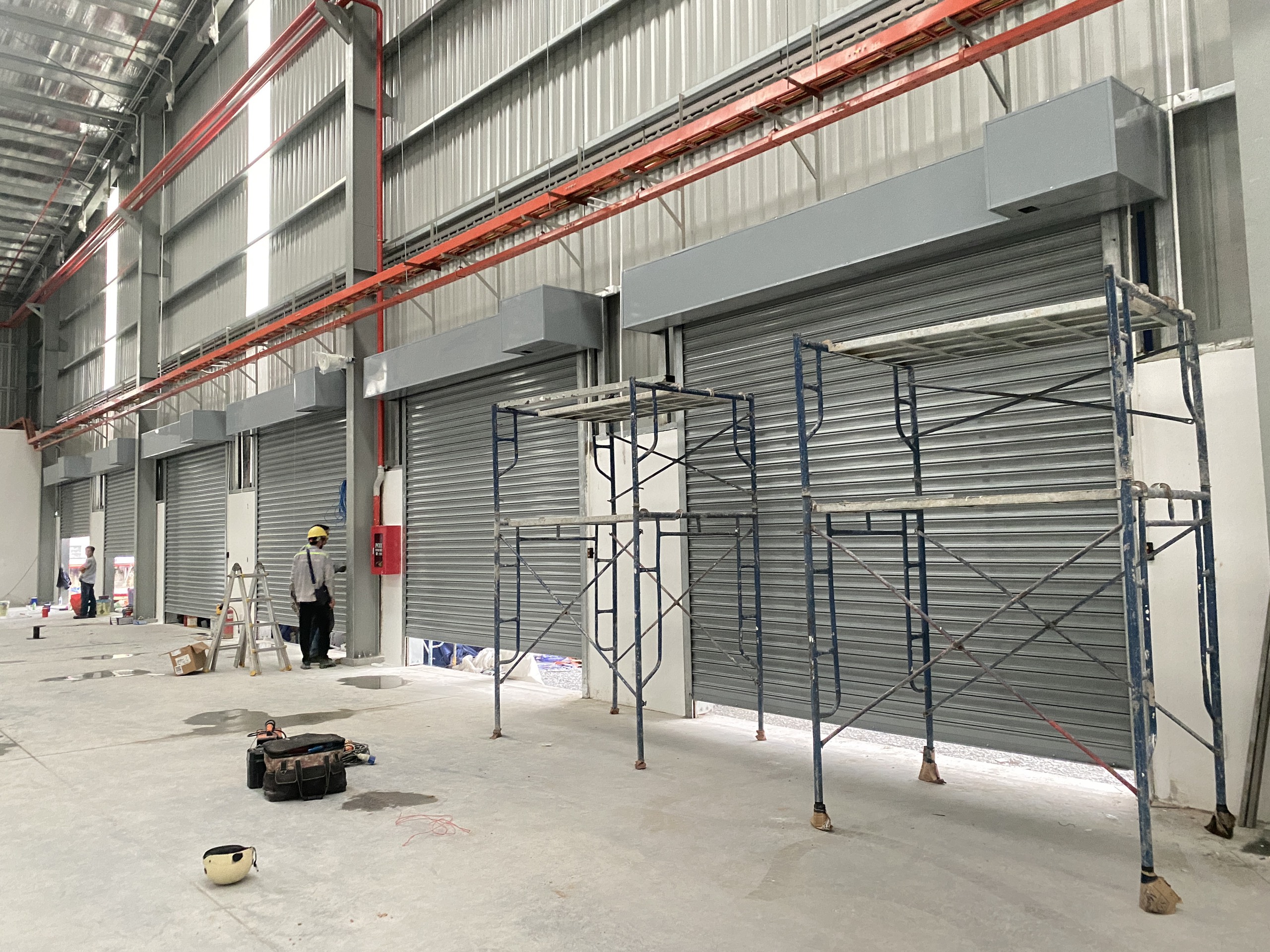 Cửa Cuốn Việt Minh Long An Toàn & Hiện Đại. 05 Lý Do Nên Chọn Việt Minh Long 12 Cửa cuốn nhà xưởng