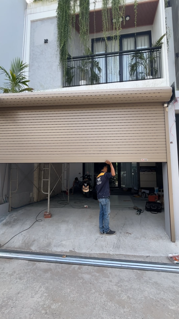 Kiểm tra hệ thống an toàn cho cửa cuốn
